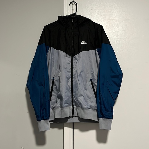 Nike Other - Nike Windrunner Hooded Jacket